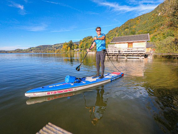 Neben dem Board sollte man auch weiteres Equipment beim Kauf eines Stand-up-Paddle Boards berücksichtigen.