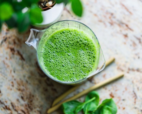 Fenchel schmeckt nicht nur als gekochtes Gemüse, sondern auch im Salat oder Smoothie