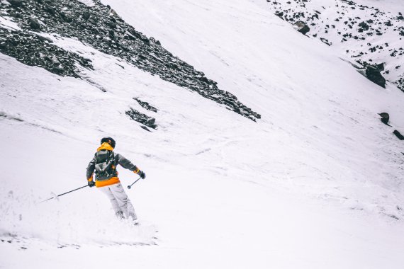 Skifahrer auf der Piste