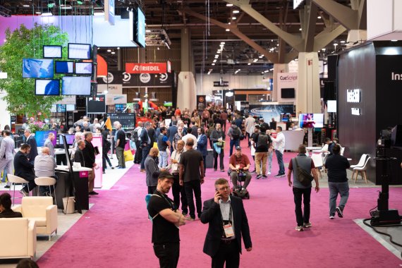 Eine Halle auf der NAB Show in Las Vegas 2024.