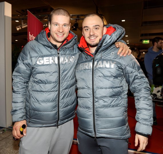 Johannes Lochner (l.) und Christian Rasp gingen in Pyeongchang leer aus.