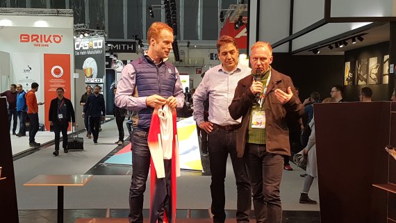 Björn Daehlie (l.) auf der ISPO Munich.