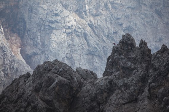 Michi Wohlleben im felsigen Wetterstein