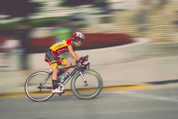 Auch Rennradfahrer profitieren von den Social-Media-Channels.