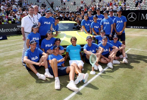 Rafael Nadal gewann 2015 den Mercedes Cup – und durfte sich über ein neues Auto freuen.