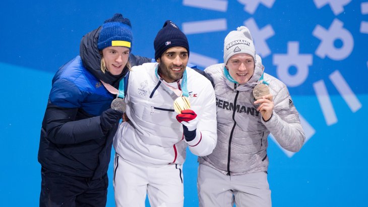 In the pursuit Martin Fourcade (France) was the front runner. A German sneaked onto the podium: Benedikt Doll is third behind the Swedish biathlete Sebastian Samuelsson