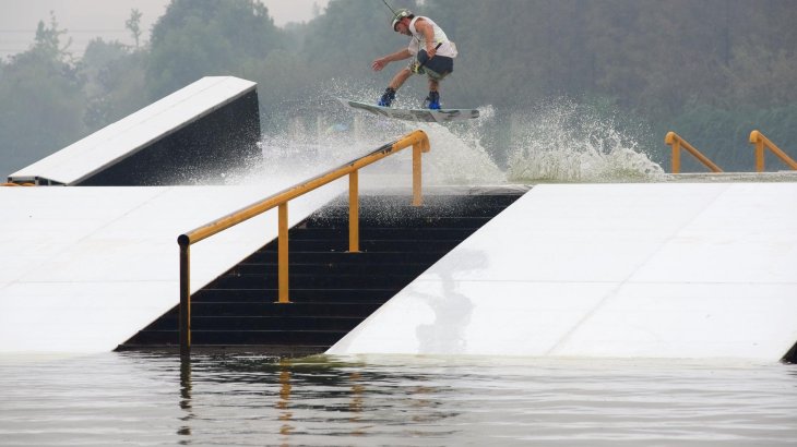 The FISE World Series uses natural lakes or artificial basins for their shows. 