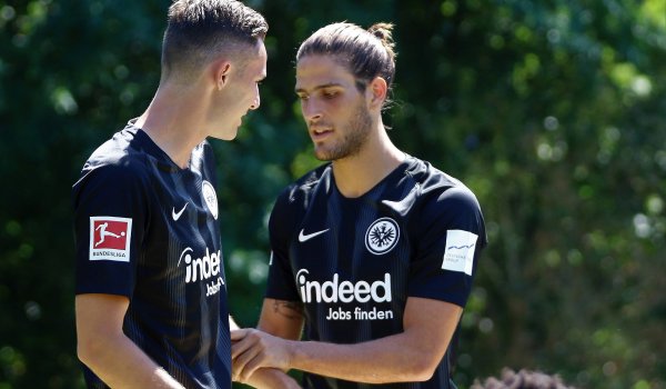 6,7 Millionen Euro lässt sich Indeed seine Werbung auf dem Trikot von Pokalsieger Eintracht Frankfurt kosten. Die Deutsche Börse als Ärmelsponsor ist mit 2 Millionen Euro dabei.