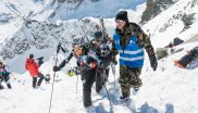 Unterstützung durch die Schweizer Armee bei der Portage bei der Patrouille des Glaciers, die einst der Erprobung der Schweizer Truppen diente.