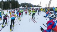 Massenstart bei der Mountain Attack in Saalbach, wo die Läufer auf gut 40 Kilometer mehr als 3000 Höhenmeter überwinden.