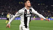 1. Cristiano Ronaldo: 158,91 Mio. Follower Mit riesigem Vorsprung ist Cristiano Ronaldo der populärste Sportler auf Instagram und der drittpopulärste Instagram-Account überhaupt. Auf dem Account des Portugiesen werden im Schnitt 0,6 Postings pro Tag veröffentlicht. Sein Wechsel von Real Madrid zu Juventus Turin im Sommer 2018 stellte sich noch einmal als Follower-Magnet heraus: Seitdem hat CR7 noch einmal über 35 Millionen Follower dazugewonnen.