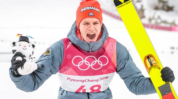 Gold von der Normalschanze: Andreas Wellinger hat bei den Olympischen Winterspielen in Pyeongchang das Auftaktspringen von der Normalschanze gewonnen. 