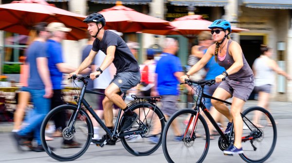 Ein hübsches Paar: Der Ergolux Sattel und die neuen Komfortgriffe beim City-Cruising