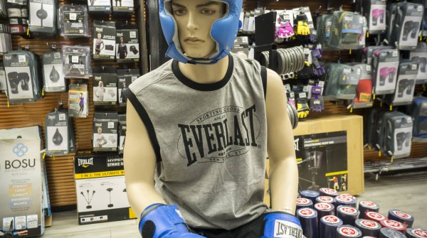 Confrontation or relaxation? Retailers are complaining about the sporting goods manufacturers going it alone.