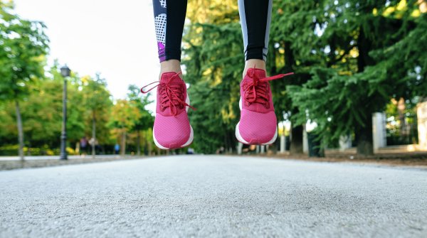 Nachhaltige Laufschuhe sind im Trend - doch ganz ohne Plastik geht es (noch) nicht.